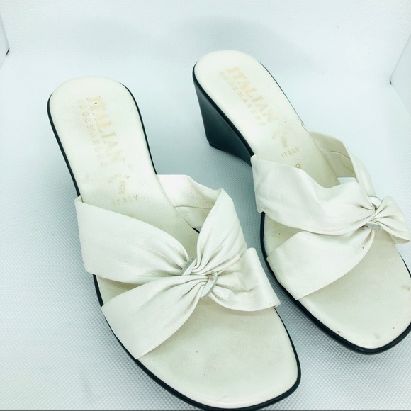 Italian Shoemakers Leather Wedge White Sandals - Picture 6 of 7